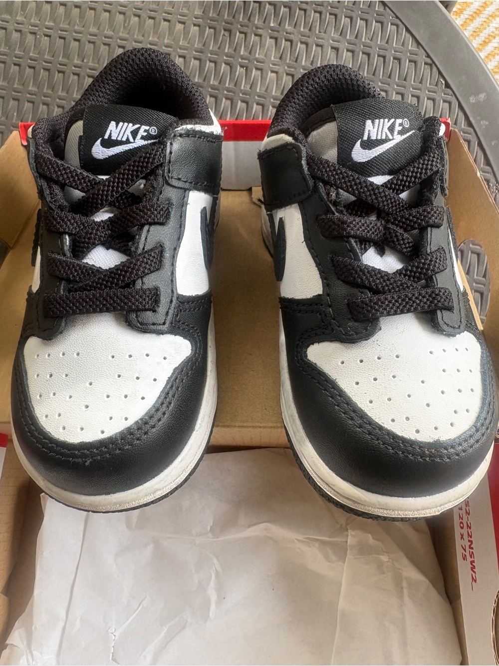Nike Black and White Kids Low-Top Sneakers